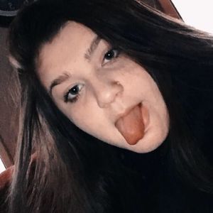 Meet your Posher, Isabella